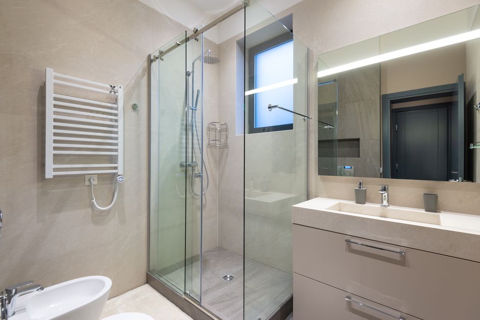 Kúpeľňa a WC, Bratislava — Petržalka